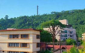 Apartamento próximo a avenida, localizado no 3 pavimento em prédio sem elevador, não cobramos taxa extra